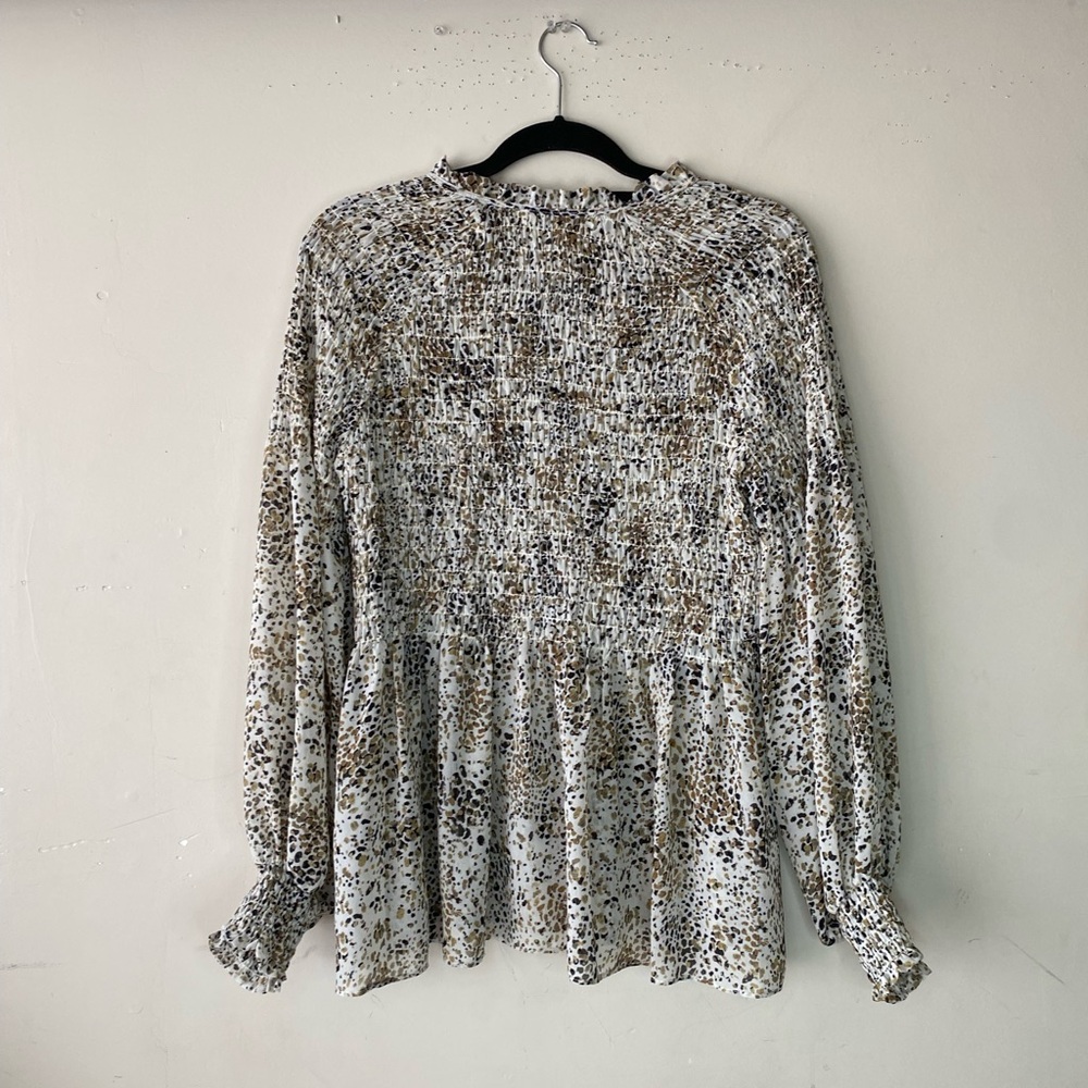 Rose + Olive Animal Print Smocked Peasant Blouse Top Tie Neck Medium Boho - Picture 3 of 9